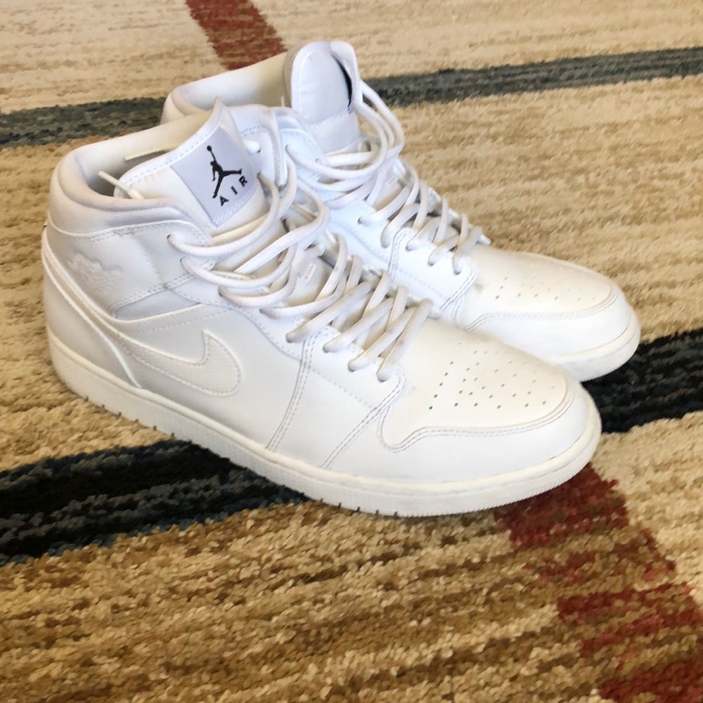 Jordan Retro Mid 1 White